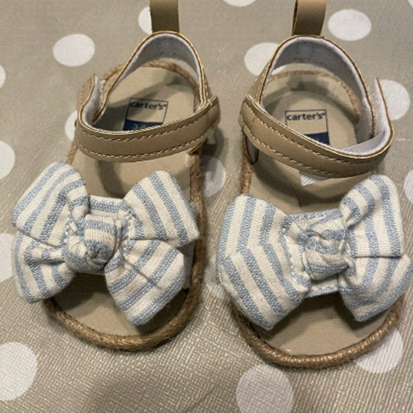 3/$25 Carters 3-6m baby girl sandals blue white stripe with Velcro straps - Picture 1 of 4
